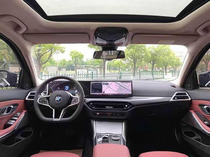 Photo 5 - BMW 3 Series