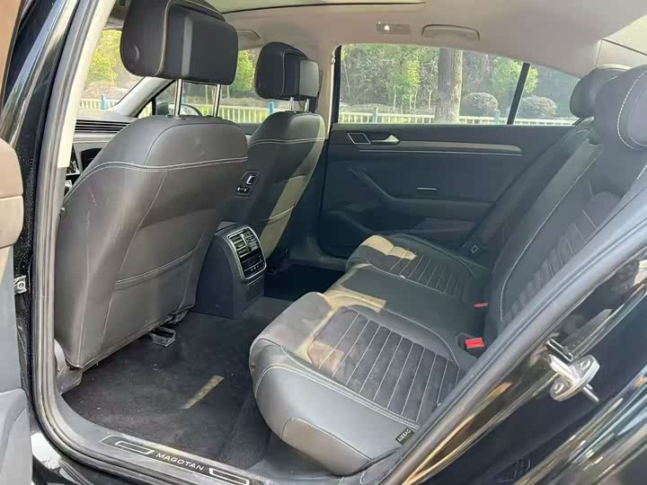 Фото 4 - Volkswagen Magotan