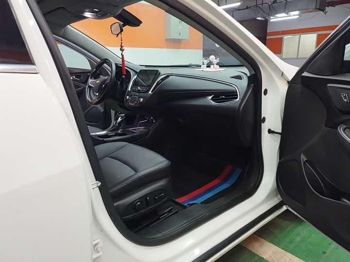 Фото 7 - Chevrolet Malibu XL