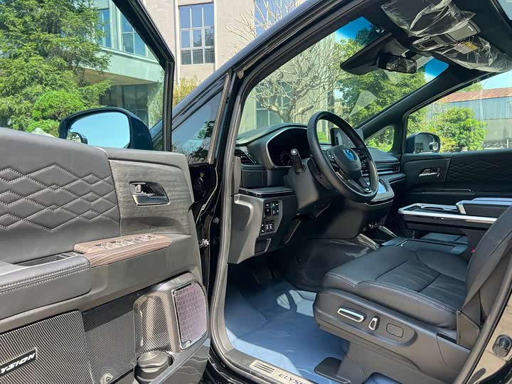 Фото 7 - Honda Elysion