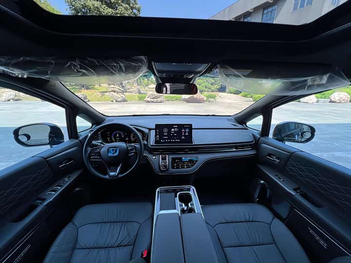 Фото 9 - Honda Elysion