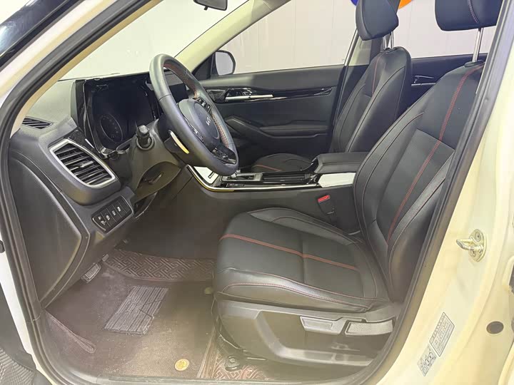 Фото 9 - Kia KX3