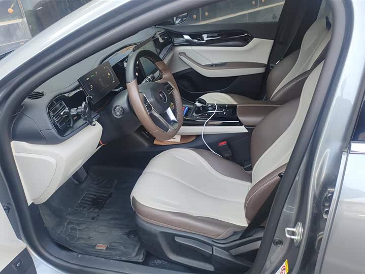 Фото 9 - BYD Qin Plus