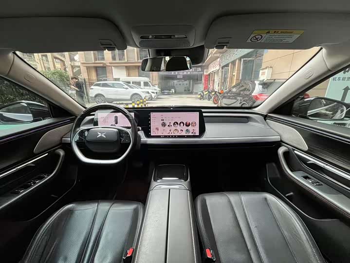 Фото 9 - XPeng P7