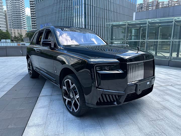 Фото 3 - Rolls-Royce Cullinan