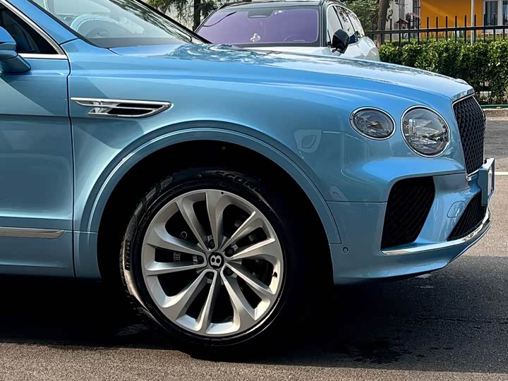 Фото 3 - Bentley Bentayga