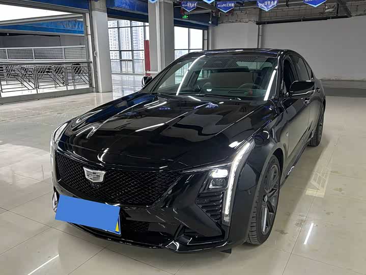 Фото 1 - Cadillac CT5