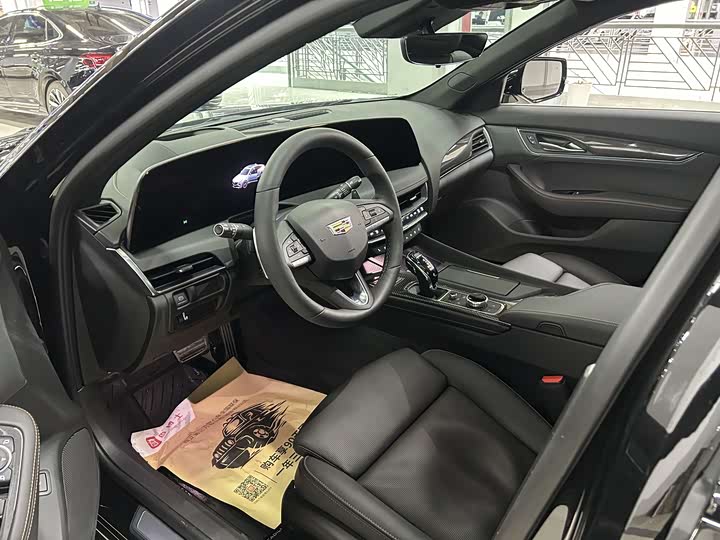 Фото 9 - Cadillac CT5