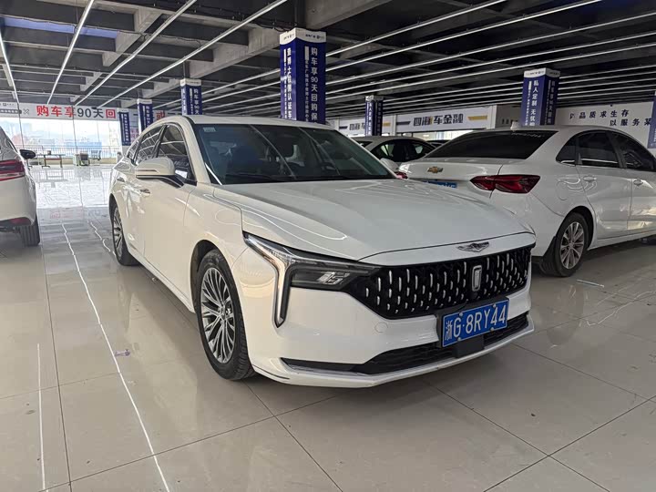 Фото 3 - Bestune B70