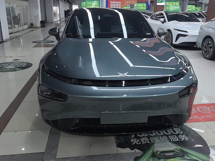 Фото 2 - XPeng P7