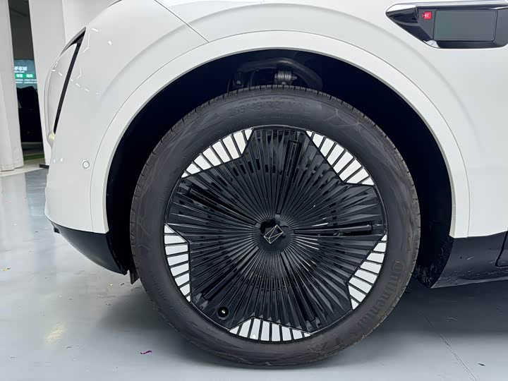 Фото 4 - Avatr 11