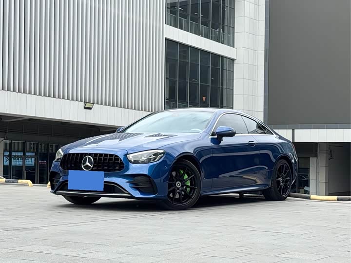 Фото 2 - Mercedes-Benz E-Class