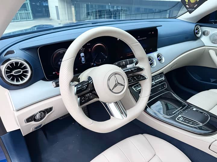 Фото 6 - Mercedes-Benz E-Class