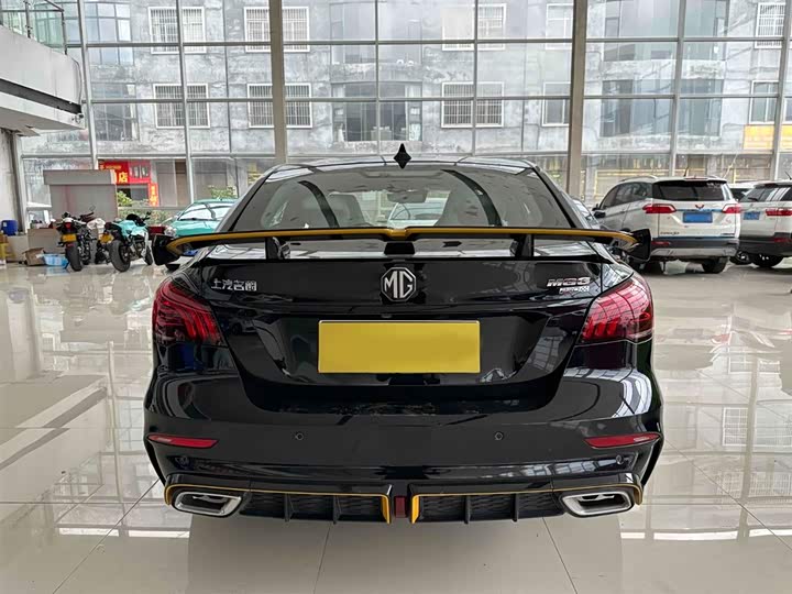 Фото 8 - MG Motor 6