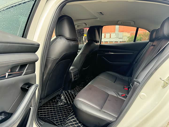 Фото 6 - Mazda 3 (Axela)