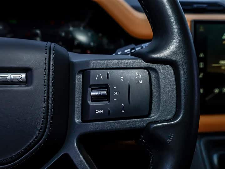 Фото 4 - Land Rover Defender