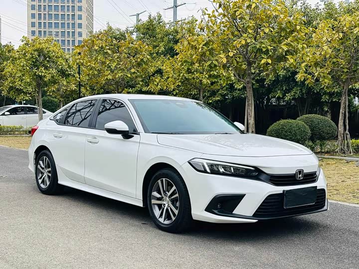 Фото 3 - Honda Civic