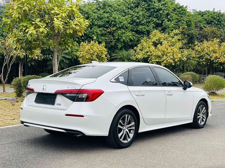 Фото 9 - Honda Civic