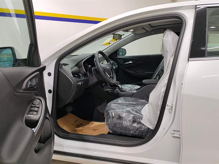 Фото 9 - Chevrolet Malibu XL