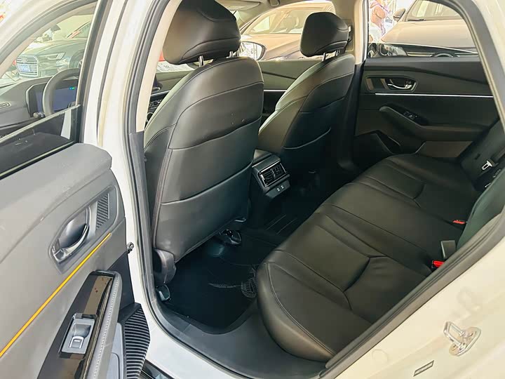 Photo 7 - Honda Accord