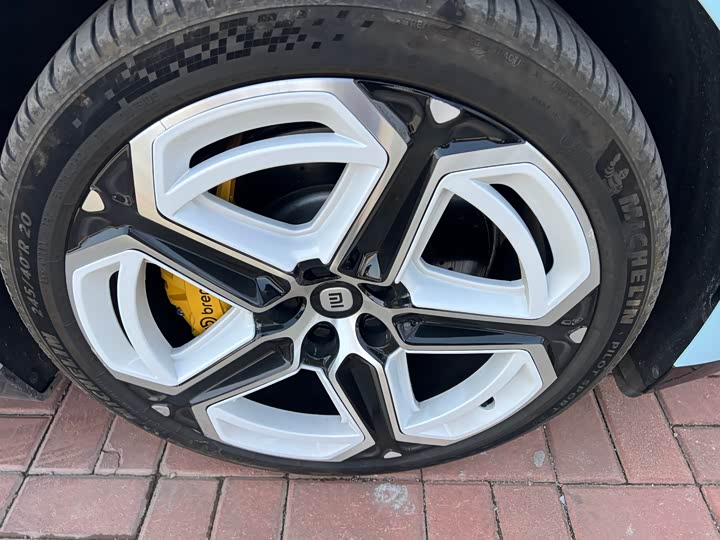 Фото 9 - Xiaomi SU7