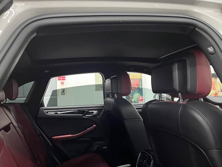 Фото 6 - Porsche Macan