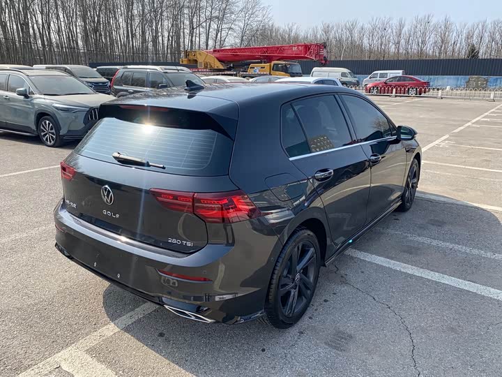 Фото 4 - Volkswagen Golf