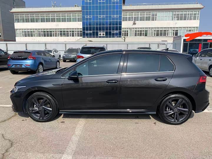 Фото 6 - Volkswagen Golf