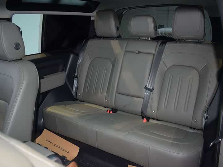 Фото 7 - Land Rover Defender