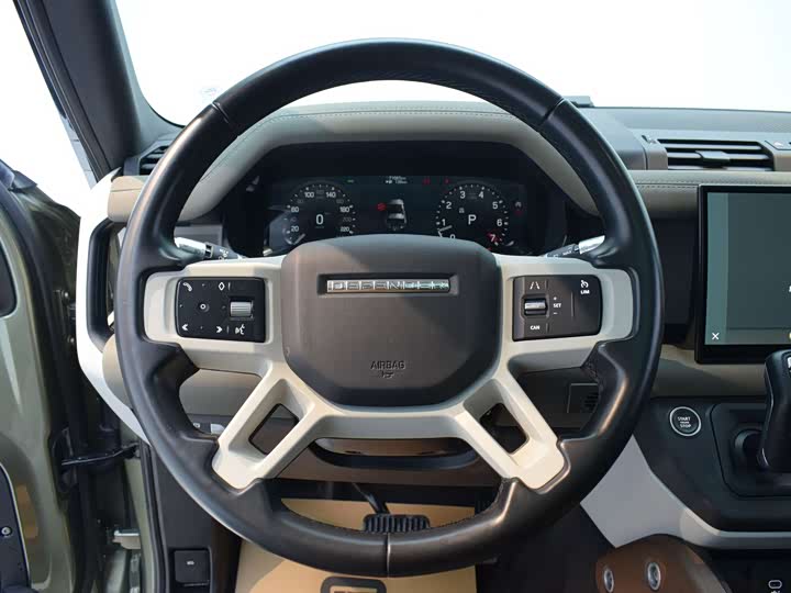 Фото 8 - Land Rover Defender