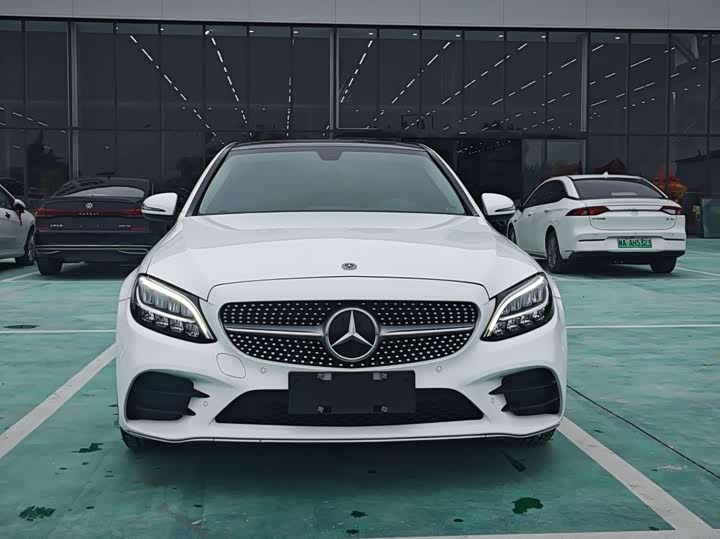 Фото 2 - Mercedes-Benz C-Class