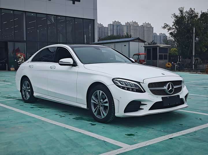 Фото 3 - Mercedes-Benz C-Class