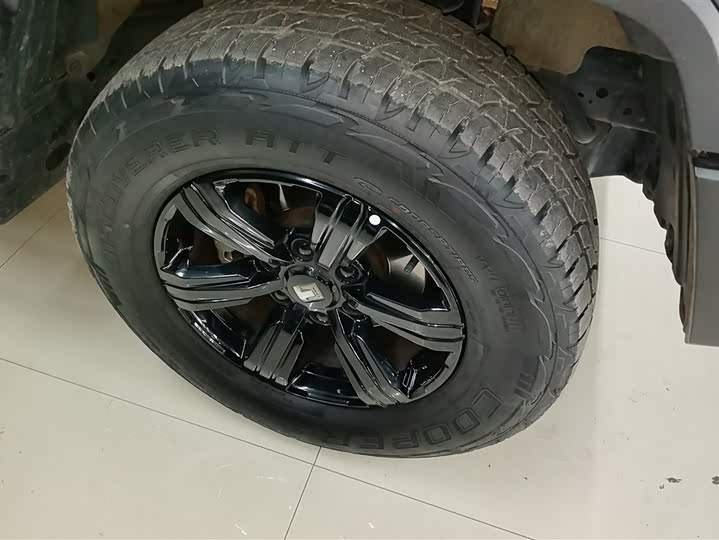 Фото 6 - Tank 300