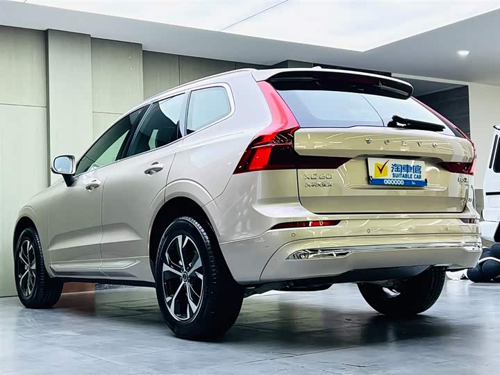 Фото 6 - Volvo XC60