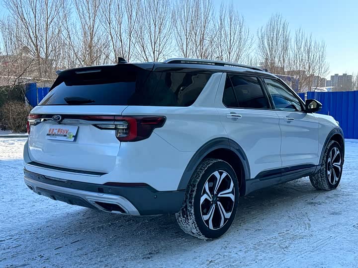 Фото 5 - Ford Explorer