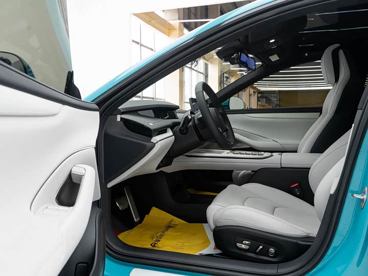 Фото 6 - Xiaomi SU7