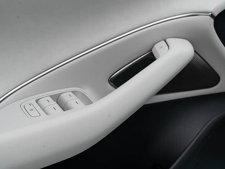 Фото 8 - Xiaomi SU7