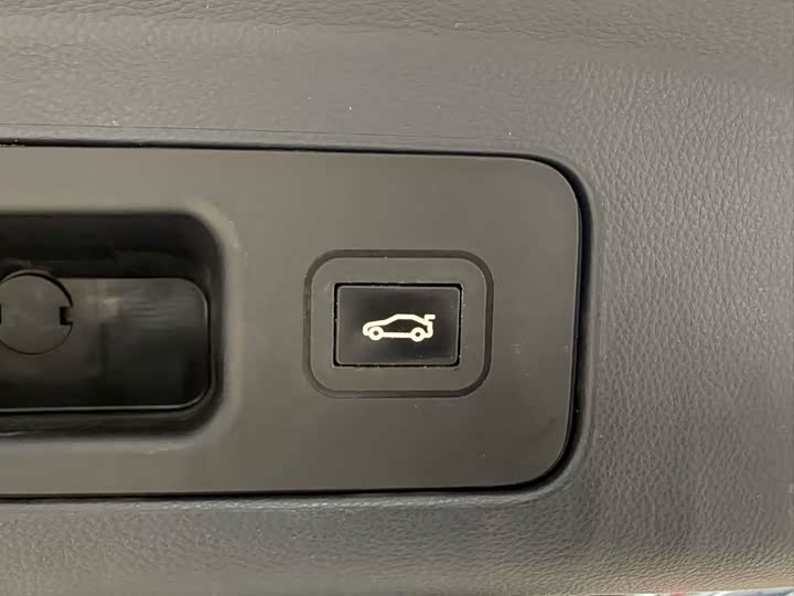 Фото 7 - GAC Trumpchi M8