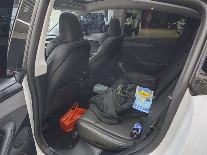 Фото 8 - Tesla Model Y