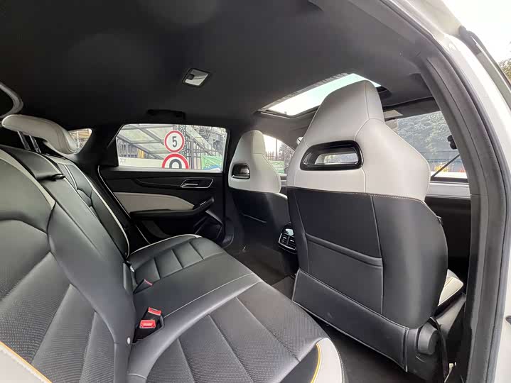 Фото 6 - MG Motor 6