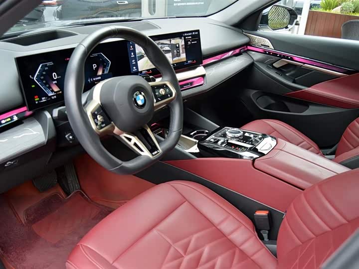 Фото 6 - BMW 5 Series