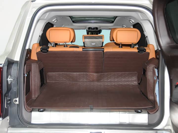 Фото 7 - Tank 500 Hybrid