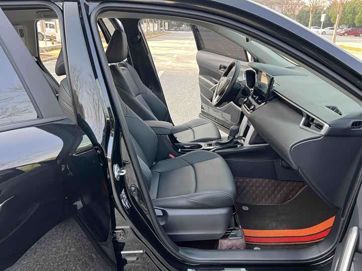 Фото 9 - Toyota Frontlander