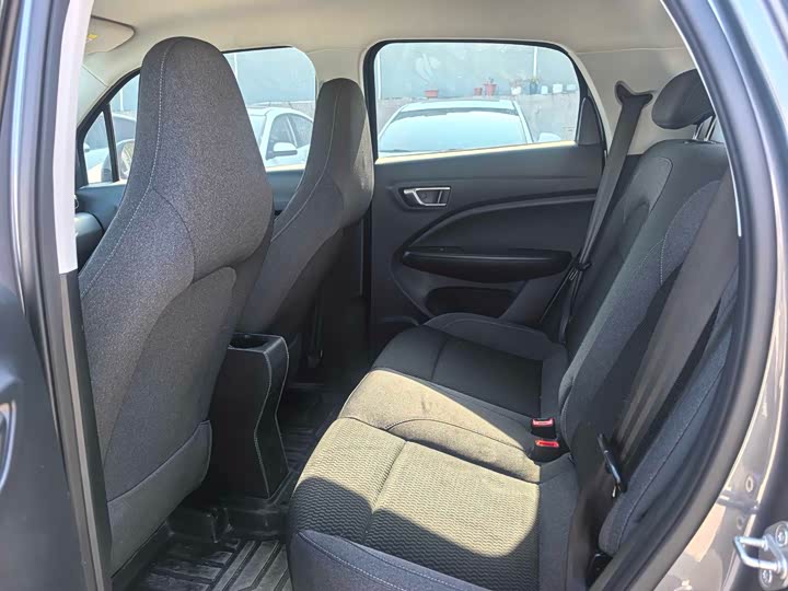 Фото 6 - Leapmotor T03