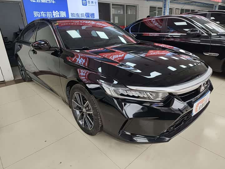 Фото 3 - Honda Inspire