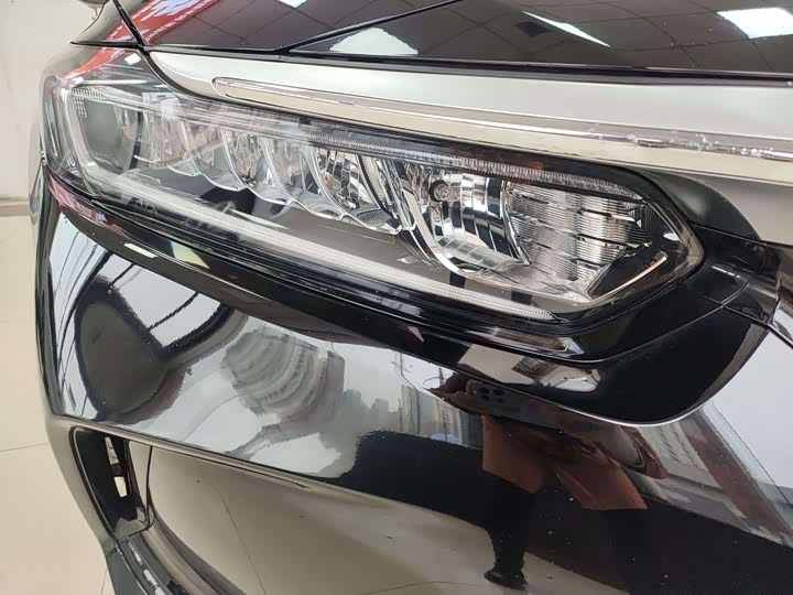 Фото 4 - Honda Inspire