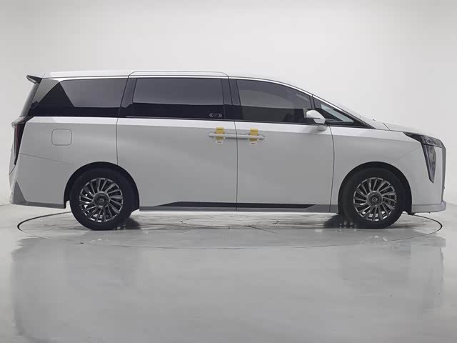 Фото 8 - GAC Trumpchi M8