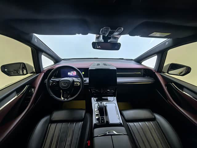 Фото 9 - GAC Trumpchi M8