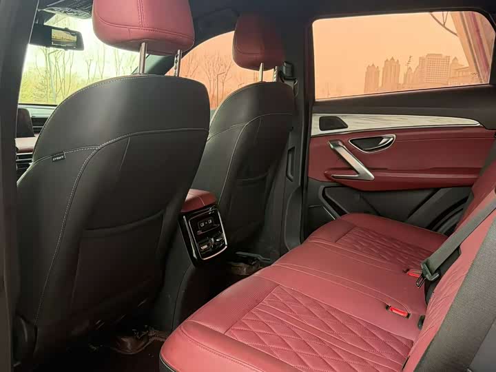 Photo 9 - Jetour X70 Plus