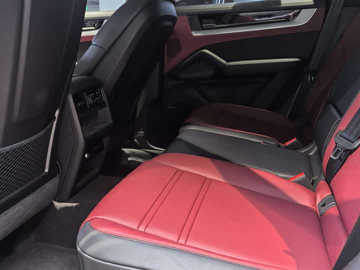 Фото 5 - Porsche Cayenne